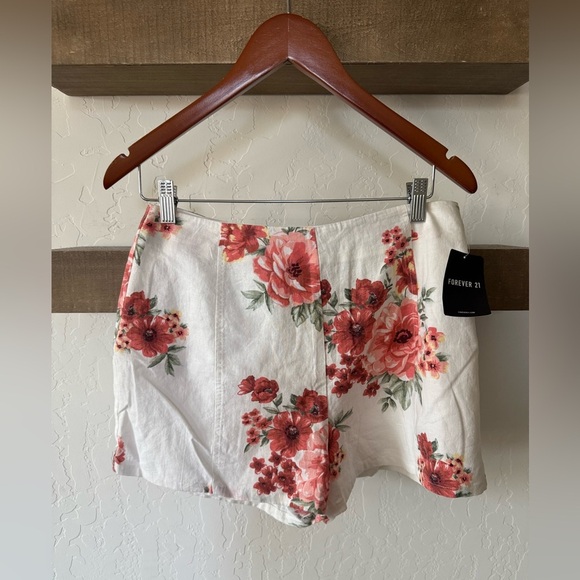 Forever 21|Women's White Linen Floral Shorts in high waisted•••NWT, Large - Picture 2 of 14